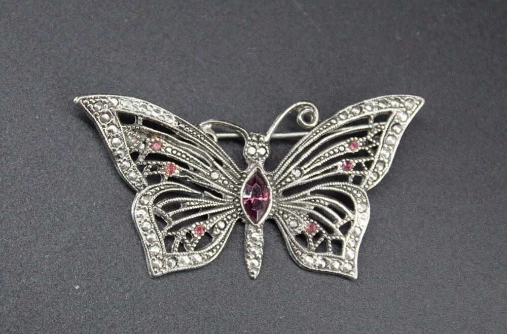 Vintage Lia Sophia Butterfly Pin/Brooch Purple Rhinestone Silver Tone Metal